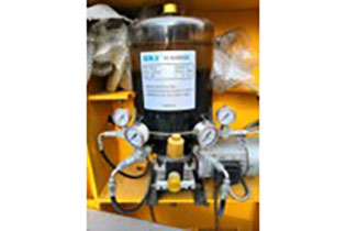 Hydraulic oil pump